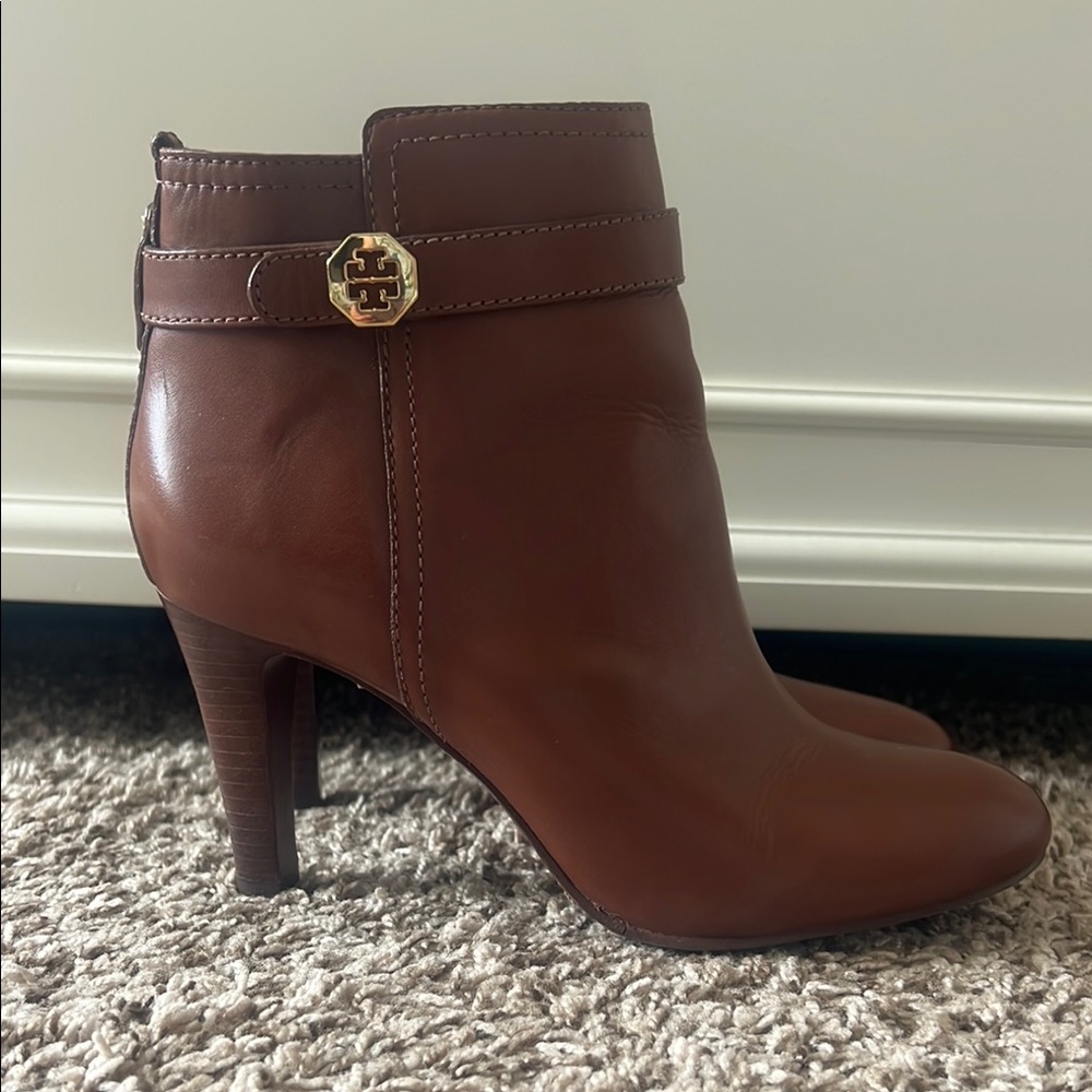 Tory Burch Brown Leather Heeled Boots with Gold Detail